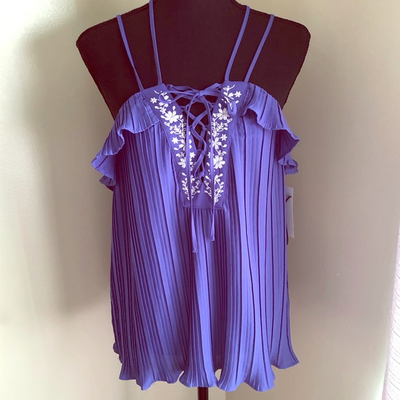 Takara Tops - NWT Takara Tank Top